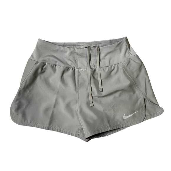 NEW Nike Women’s Dri-FIT 3'' Running Active Athletic Shorts Grey X-Small NWT - Picture 1 of 4